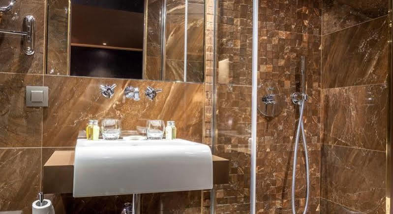 Hotel Armoni Paris Phòng bức ảnh